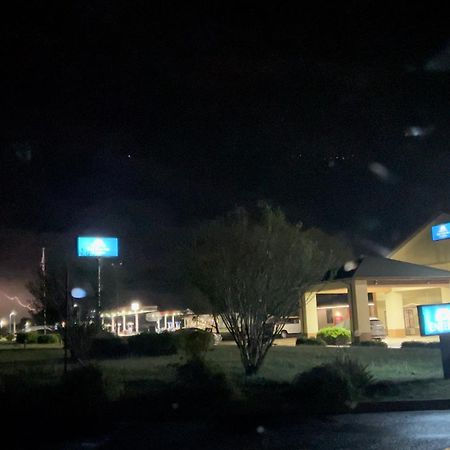 Pinckneyville Inn And Suites Εξωτερικό φωτογραφία