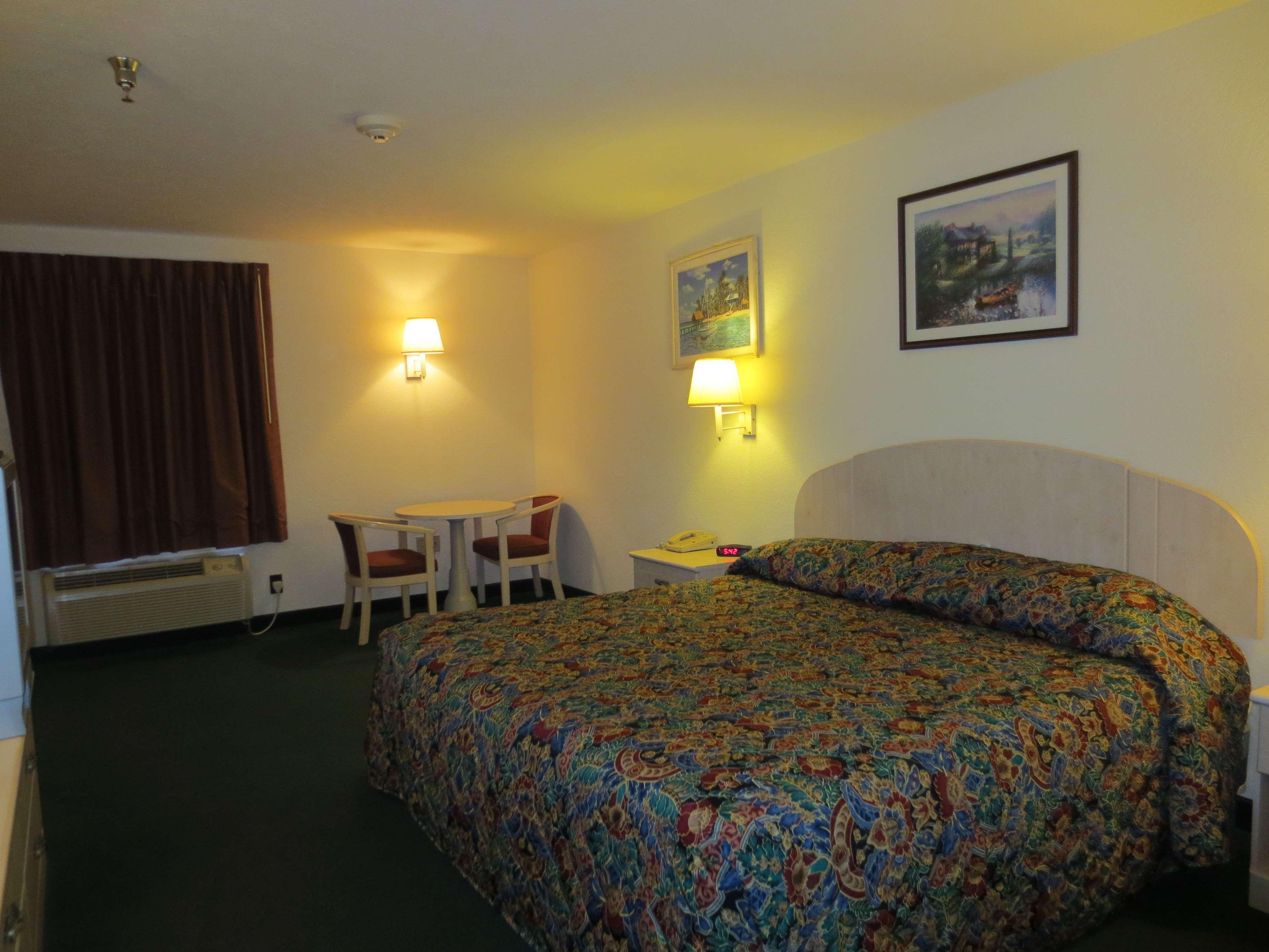 Pinckneyville Inn And Suites Εξωτερικό φωτογραφία