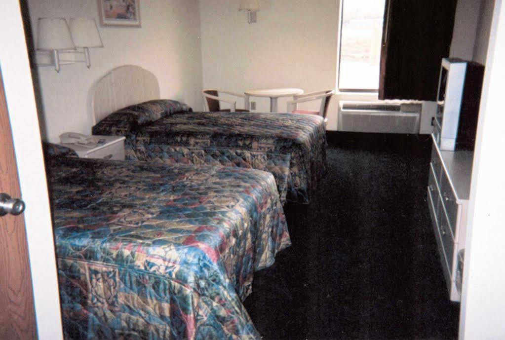 Pinckneyville Inn And Suites Εξωτερικό φωτογραφία